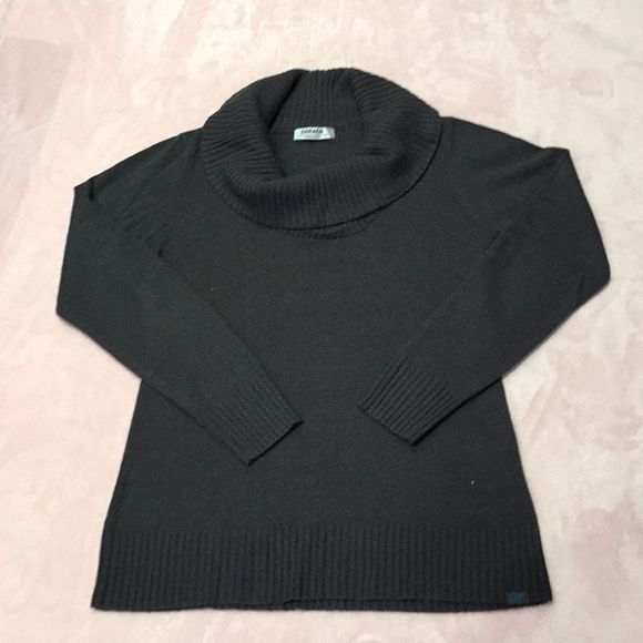 Garage sweater Size Large - Picture 1 of 4